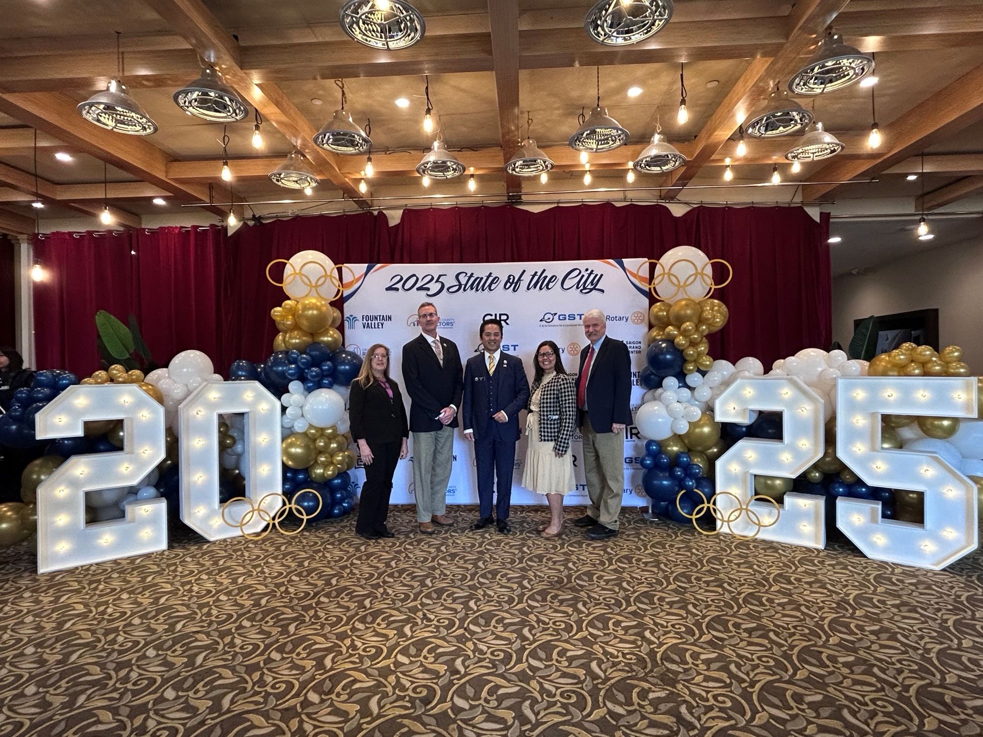 Photo of City Council with City Manager