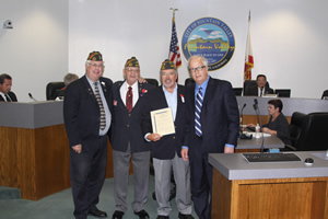 Mayor McCurdy Supports Buddy Poppy Month