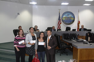 Mayor Vo Presents Donation to City High School